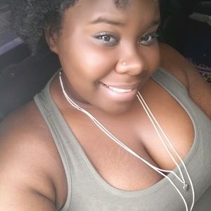 Meet your Posher, Nina